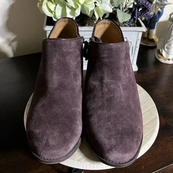 Vionic Marissa Suede Embossed Ankle Boots Burgundy 9.5 Casual Fall Maroon - Picture 2 of 7